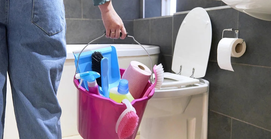 Bathroom Deep Cleaning